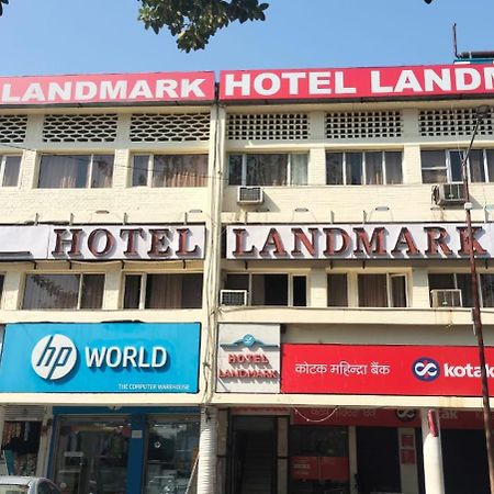 Hotel Landmark Chandīgarh Extérieur photo
