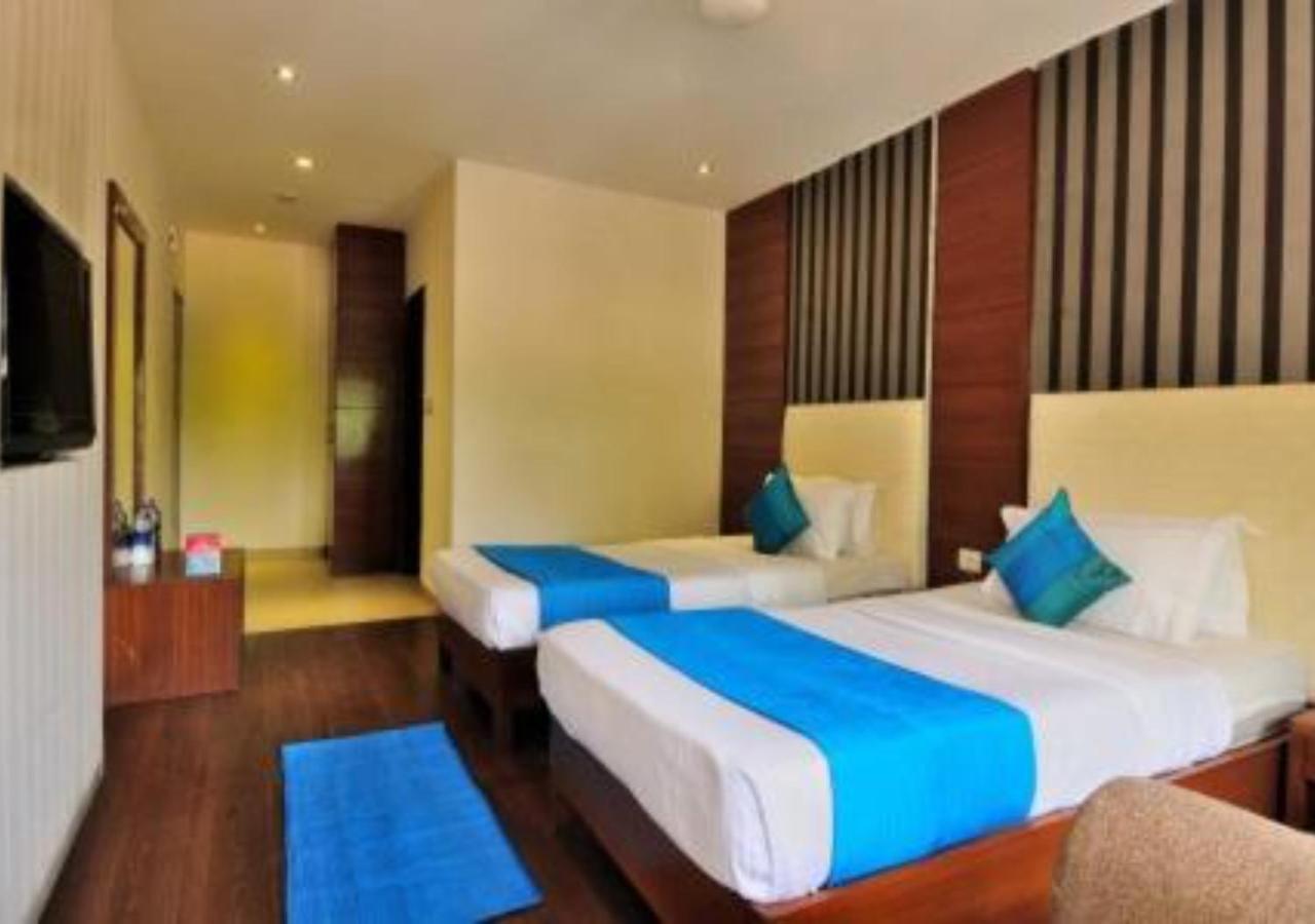 Hotel Landmark Chandīgarh Extérieur photo