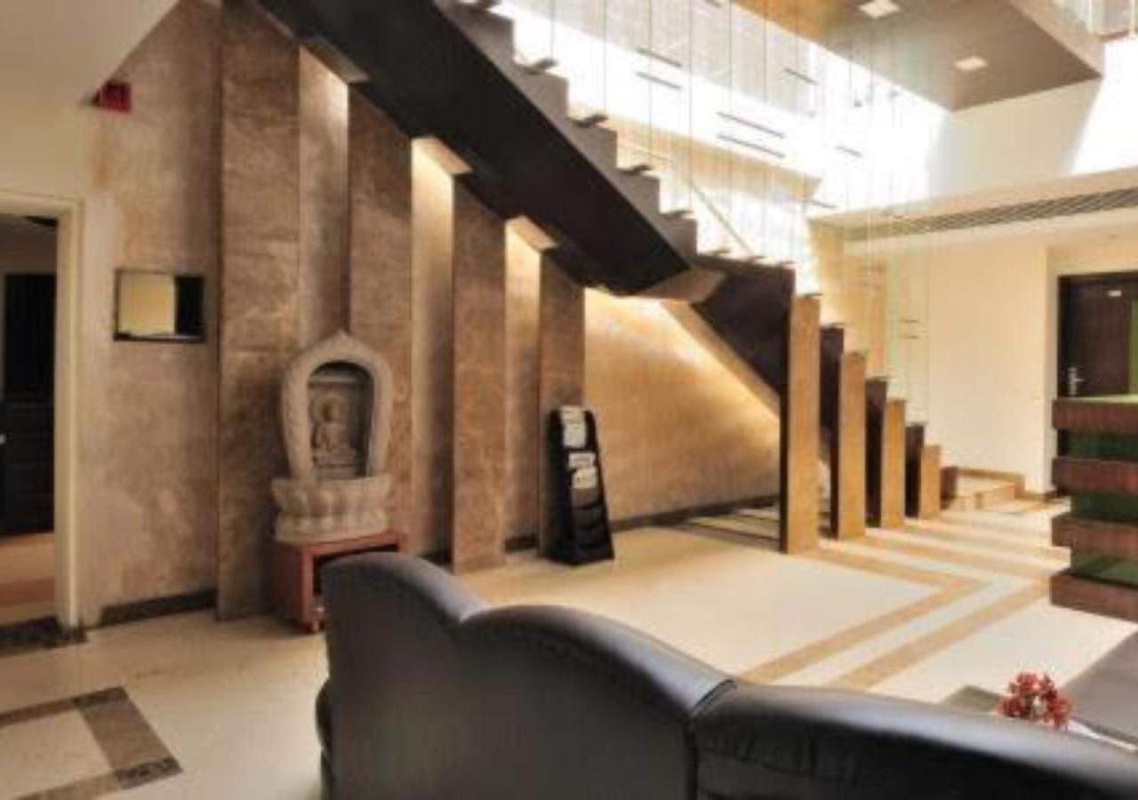 Hotel Landmark Chandīgarh Extérieur photo