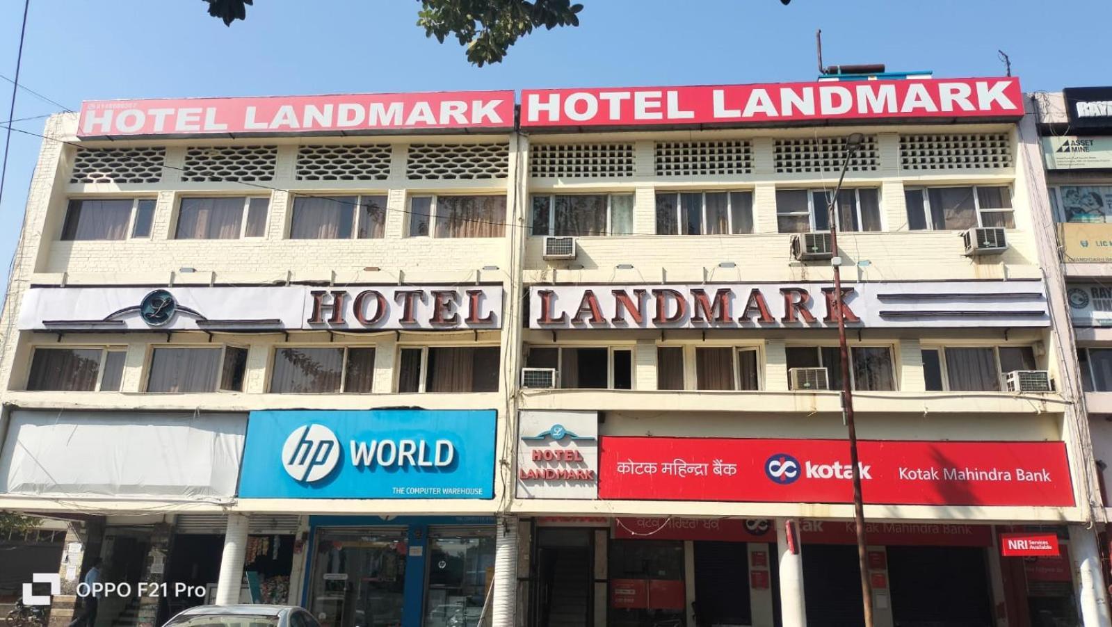 Hotel Landmark Chandīgarh Extérieur photo